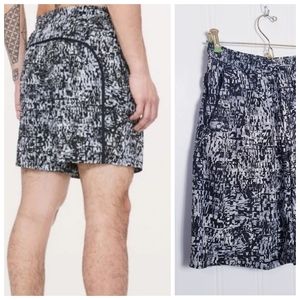 Lululemon  Swim Shorts Mens S Channel Cross Mini Venture Black Multi Linerless